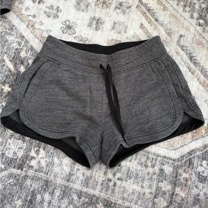 lululemon athletica Women’s Hit Reset Short 3” Size 10 Heathered Core Dark Grey